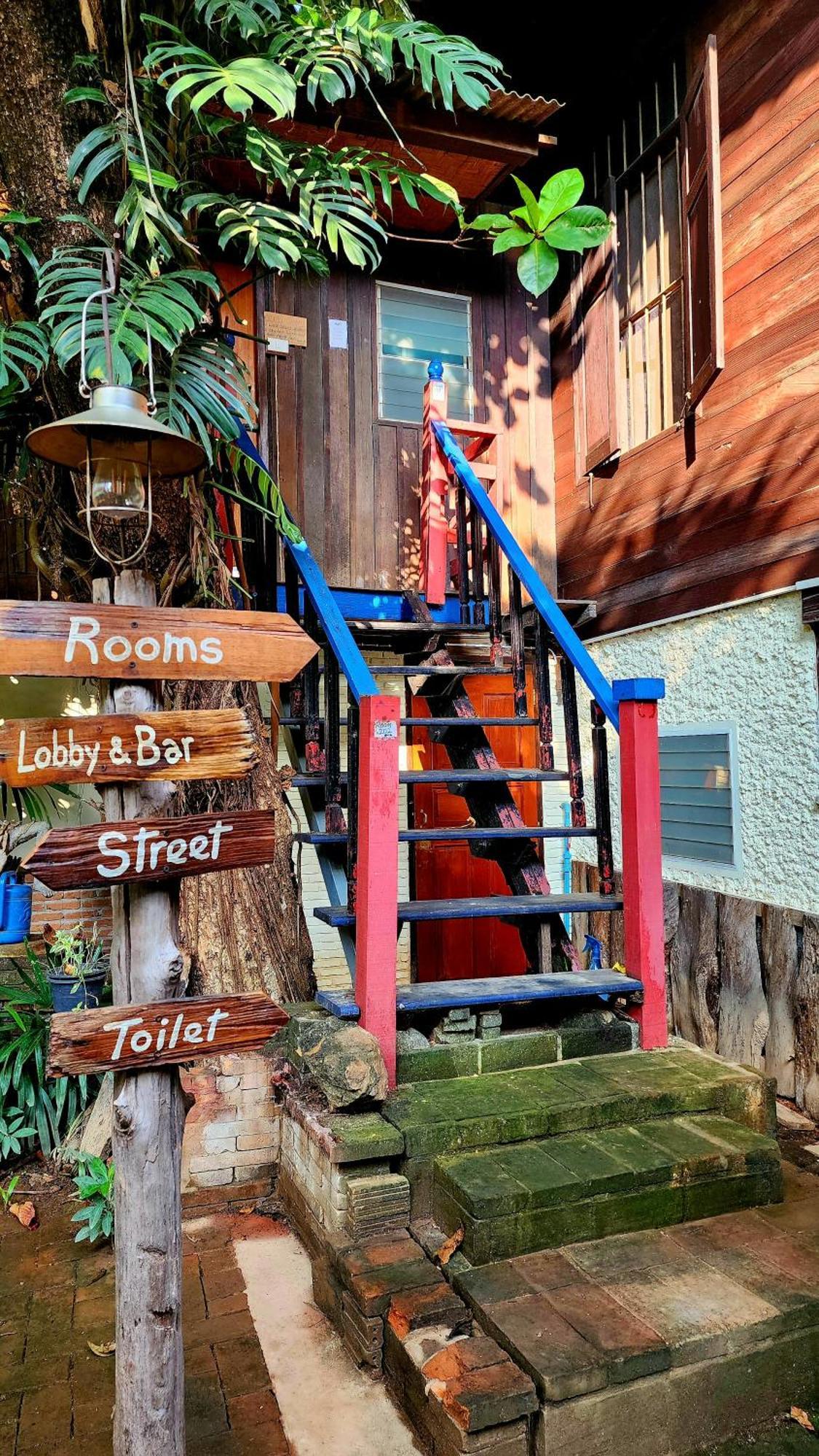 Cozy Nest Cnx Pansiyon Chiang Mai Dış mekan fotoğraf